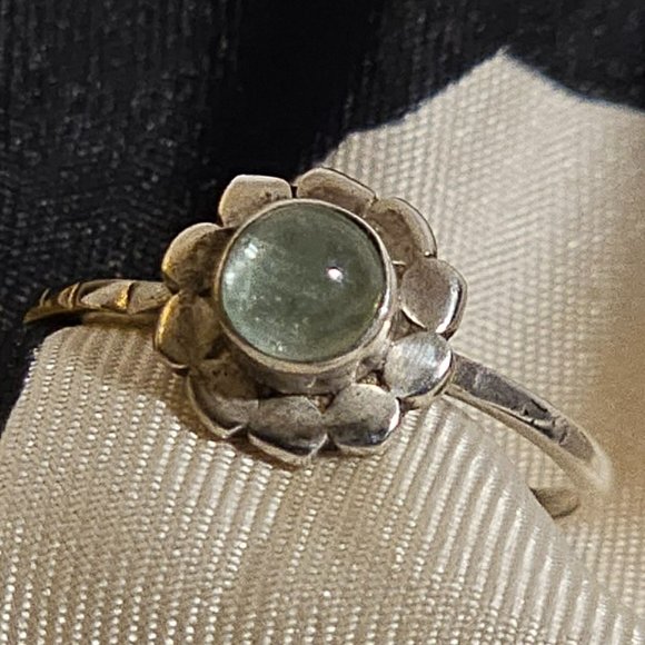 Topaz Marble Flower Ring - Picture 3 of 5